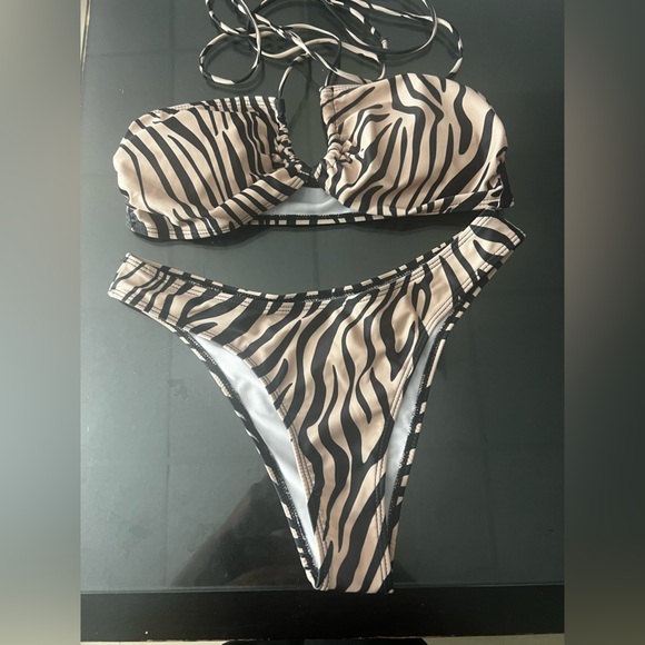 Zebra Print Bikini Set - Picture 9 of 14